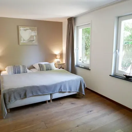 Jewel Apartment